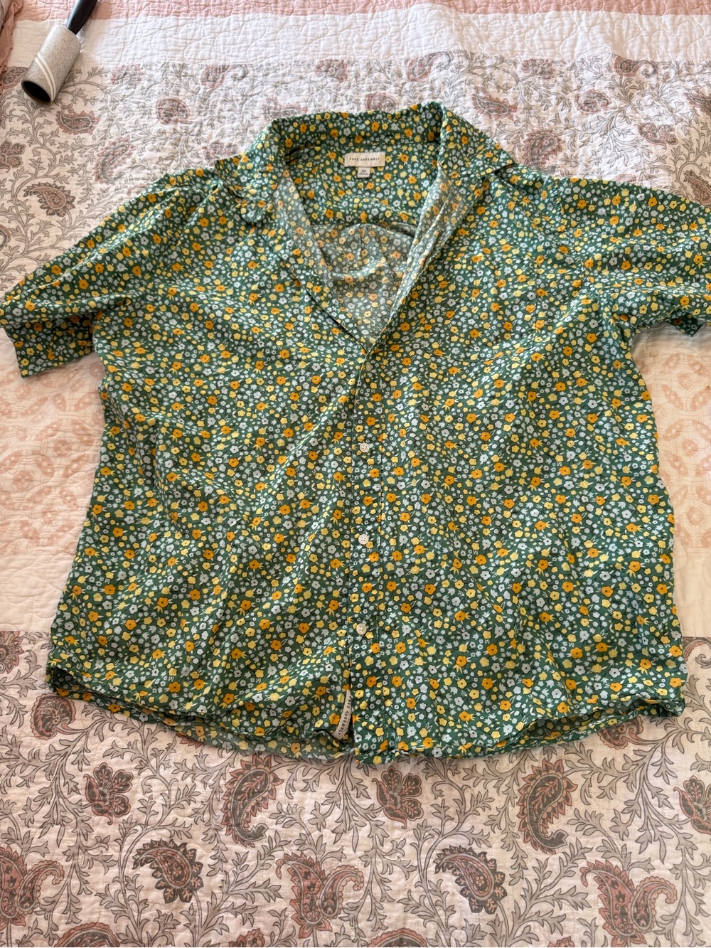 Men’s Green Floral Short-Sleeve Button-Down Shirt